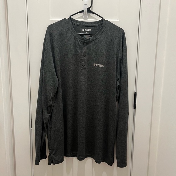 Alaskan HardGear Mens Shirt Crewneck Size XL Long Sleeves Gray Polyester - Picture 1 of 4